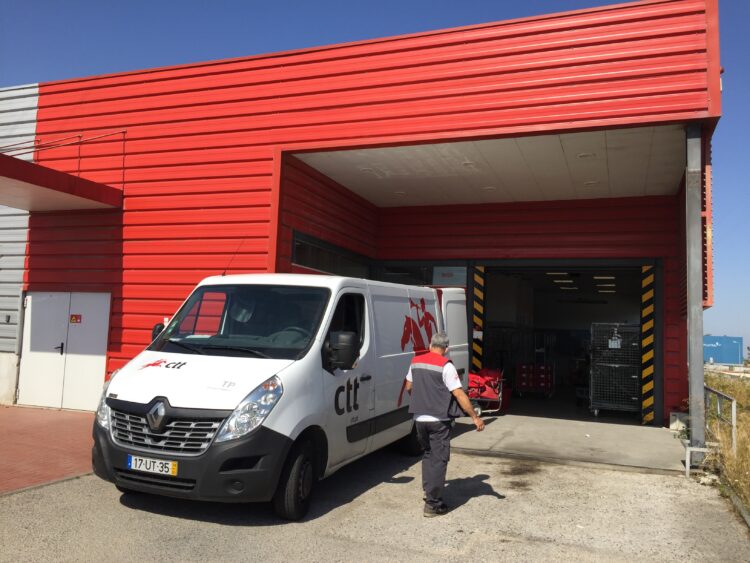 Município de Leiria exige aos CTT medidas para corrigir atrasos no correio