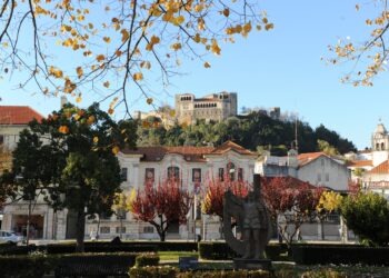Covid-19 “Aquele Querido Mês de Agosto” fez aumentar 275% casos de infecção em Leiria