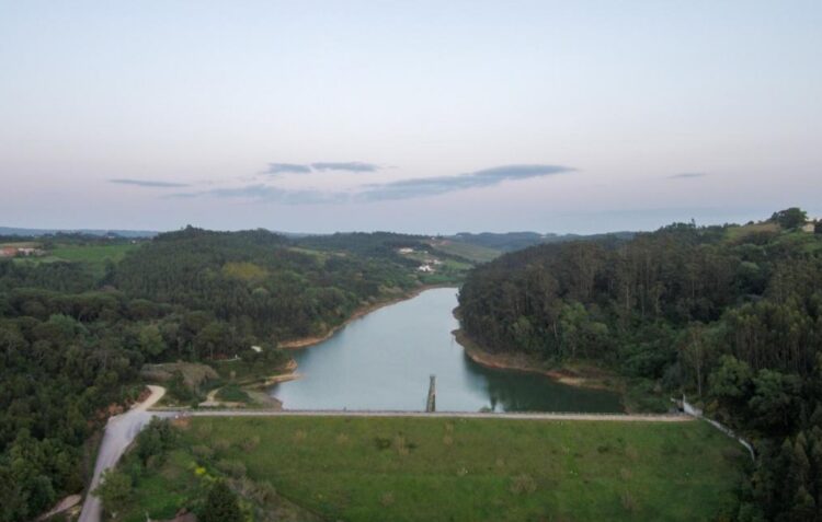 Deputados do PSD exigem obras na barragem de Alvorninha , em Caldas da Rainha