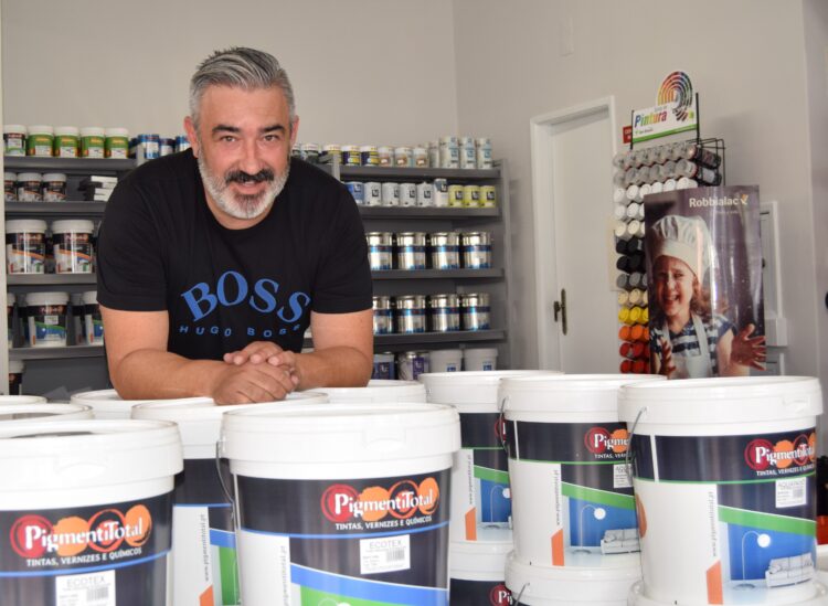 Pigmentitotal inaugura loja na Avenida 25 de Abril, em Leiria