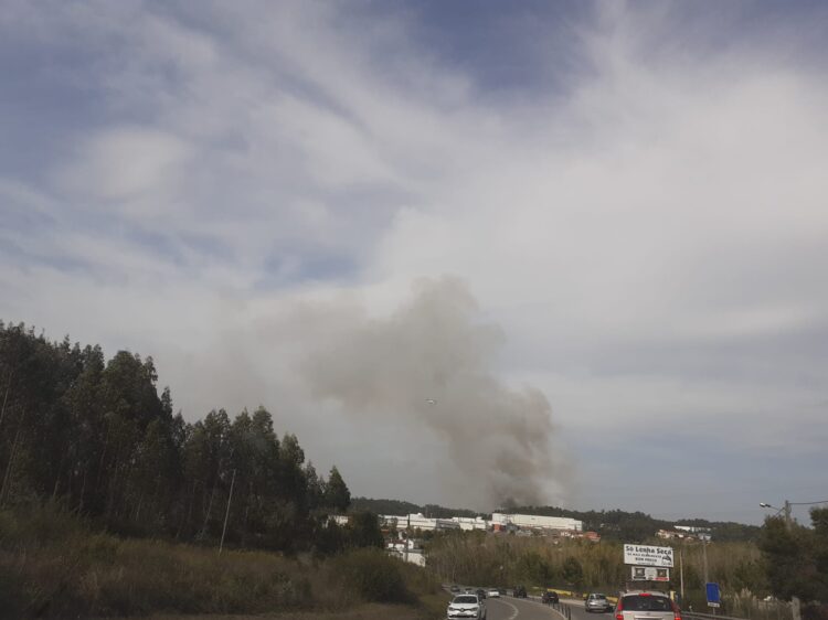 [Actualização] Incêndio de Colmeias em resolução