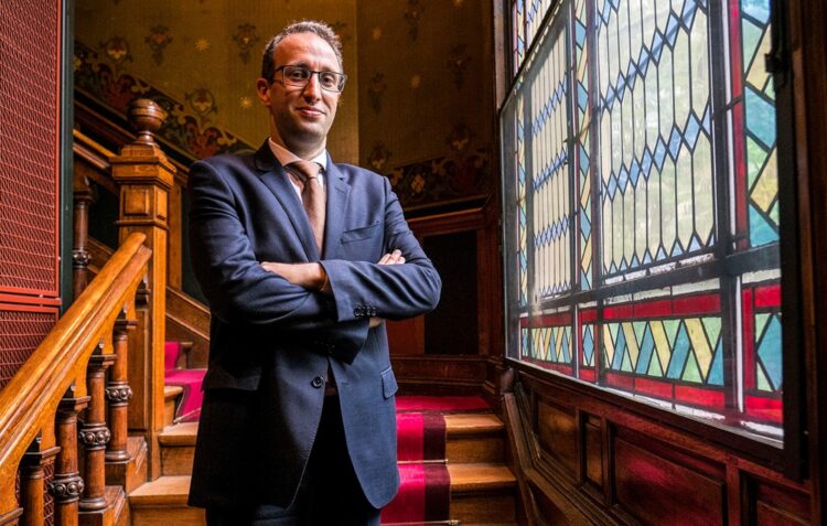 Depois de Paris, Belgrado é a nova missão de João Melo Alvim