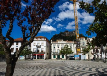 Município de Leiria mantém taxa mínima de IMI com votos a favor da oposição [Correcção]