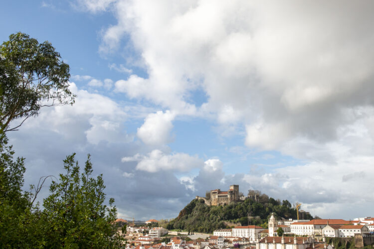 Covid-19: Com Leiria a concentrar mais de metade dos casos activos, distrito soma 7 novas infecções por SARS-CoV-2