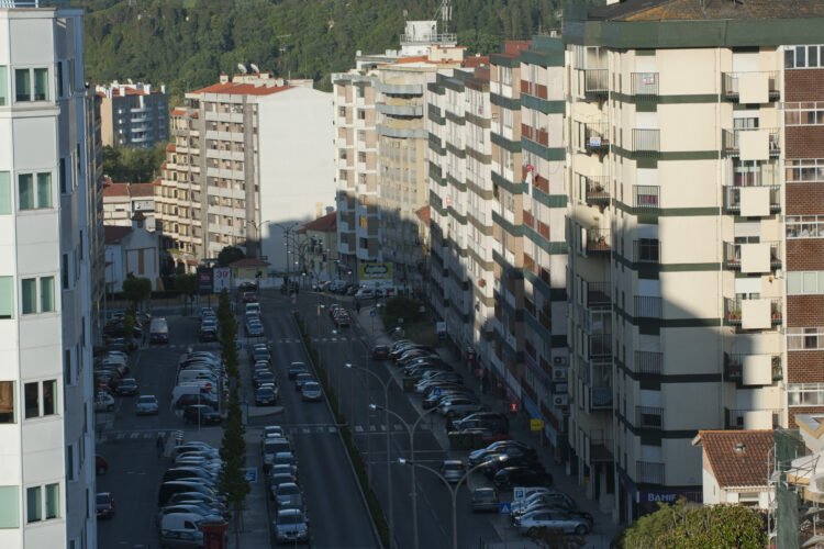 Corte da Avenida Marquês de Pombal, em Leiria, adiado