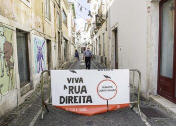 Rua direita vai vibrar sem som a pedido de empresários e moradores