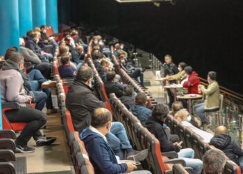 Sai Alexander Tolstikov e para o seu lugar entra Armando Marques