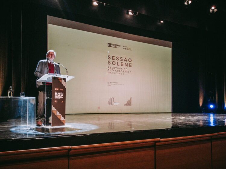Politécnico de Leiria promove abaixo-assinado para outorgar grau doutor