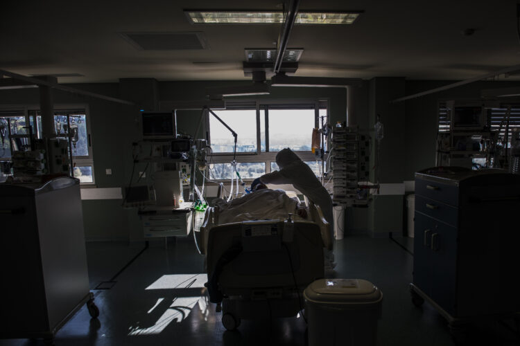 Cuidados intensivos do hospital de Leiria, onde os milagres acontecem