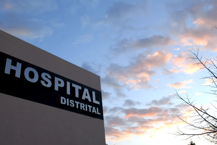 Surto no Centro Hospitalar do Oeste com dez infectados