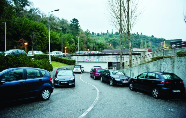 Estacionamento da Fonte Quente gratuito até final do ano