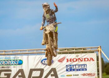 Paulo Alberto vence em São Paulo e lidera campeonato brasileiro
