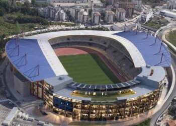 Aprovado projecto que resolve ferida no topo norte do estádio de Leiria