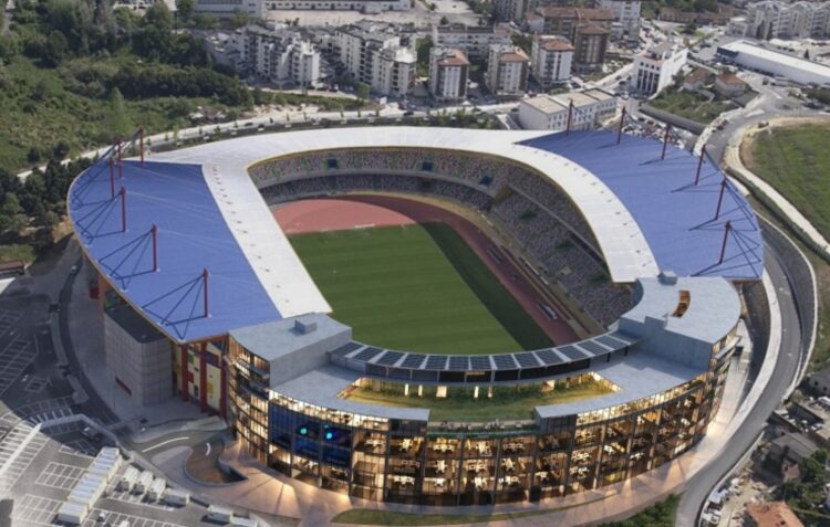 Aprovado projecto que resolve ferida no topo norte do estádio de Leiria