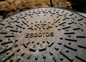 Andam a roubar tampas de saneamento em Leiria