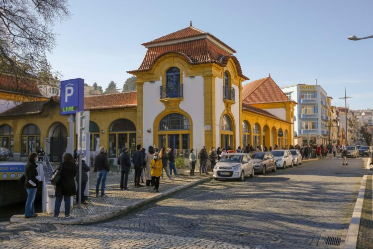 Retrato de um dia de voto antecipado