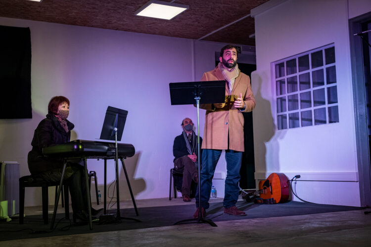 Volta a cantar-se na prisão e abre-se uma janela que é sala de concertos