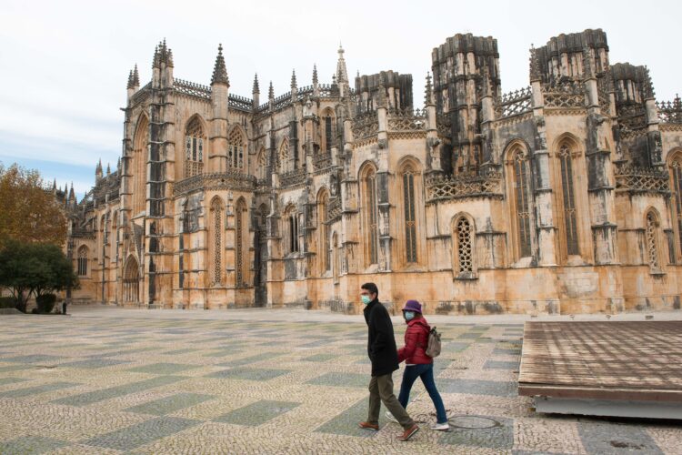 Mosteiros de Alcobaça e Batalha perderam 470 mil visitantes em 2020