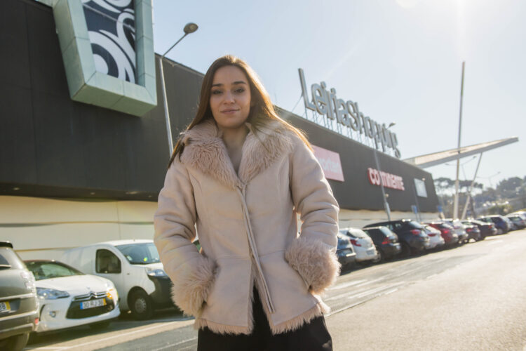 Jovens têm habilitações a mais para as funções que desempenham
