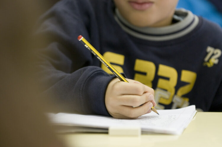 Leiria activa escolas de acolhimento para crianças até aos 12 anos com pais na linha da frente no combate à pandemia
