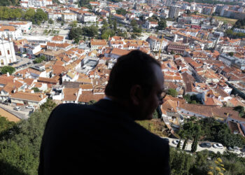 Município de Leiria anuncia novos apoios e mais medidas de controlo da pandemia