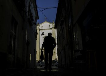 Covid-19: Números actualizados em Leiria e mais quatro concelhos com 398 novos casos e mais 7 óbitos