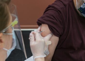 Vacinação contra a Covid-19 nos lares para idosos teve início em Leiria