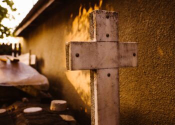 Agentes funerários do Centro querem integrar grupo prioritário de vacinação contra a Covid-19