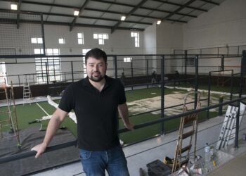 No que foi a piscina de Santa Catarina da Serra está a nascer um campo de padel