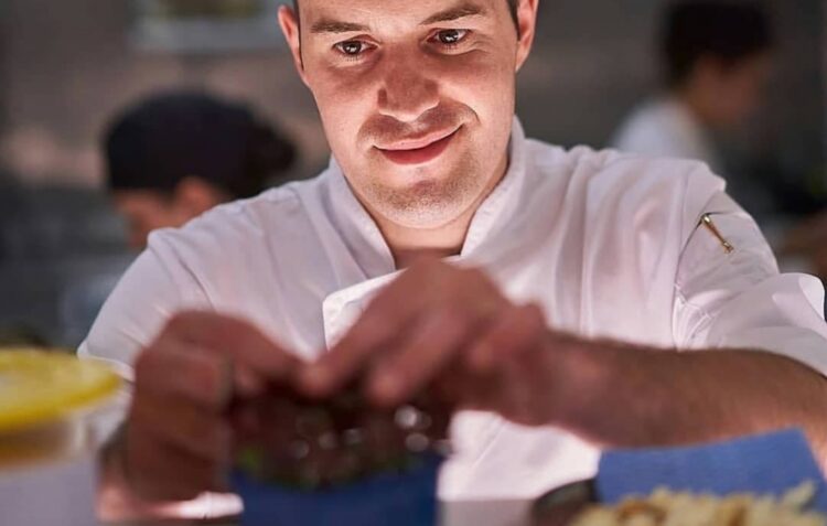 Chef Dárcio Henriques conquista primeira estrela Michelin