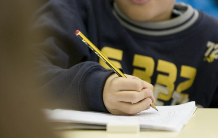 Pais com filhos até ao 1.º ciclo vão poder optar entre teletrabalho e apoio à família