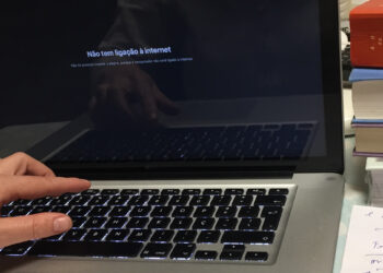 Crianças de Porto de Mós continuam sem internet (e sem aulas à distância) um ano depois