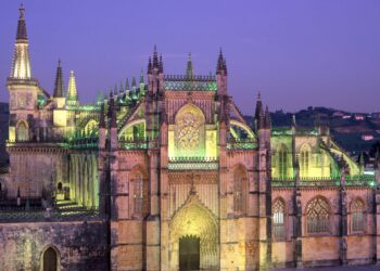 Alcobaça, Batalha, Coimbra e Tomar investem 300 mil euros na promoção dos Lugares Património Mundial do Centro