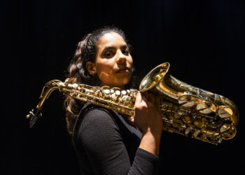 Diana Catarino, saxofonista: “‘Reinvenção’ é uma palavra que me assenta como uma luva”