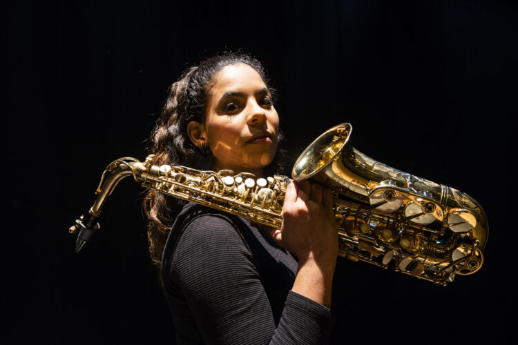 Diana Catarino, saxofonista: “‘Reinvenção’ é uma palavra que me assenta como uma luva”