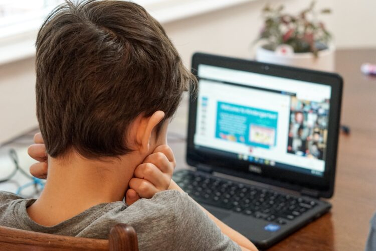 Pombal entregou computadores para ensino à distância