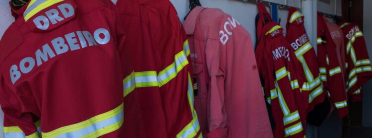 Queimada descontrolada obrigou à intervenção de 40 elementos em Monte Real