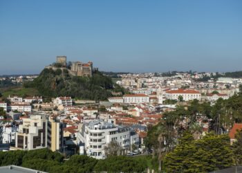 Covid-19: Leiria tem metade dos novos casos  do distrito e Alcobaça lamenta mais uma morte