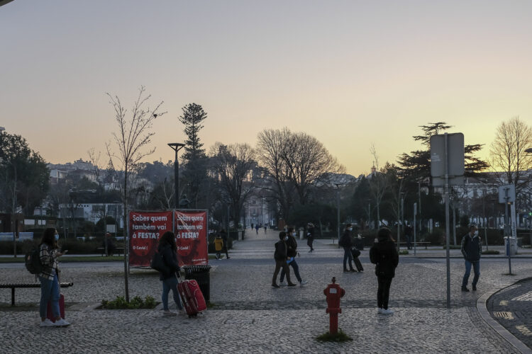 Covid-19: Há menos de 500 infecções activas no distrito de Leiria (sem dados do Pinhal Litoral)