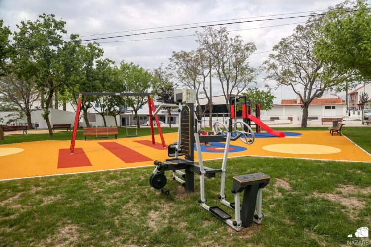 Nazaré requalifica parque infantil em Fanhais