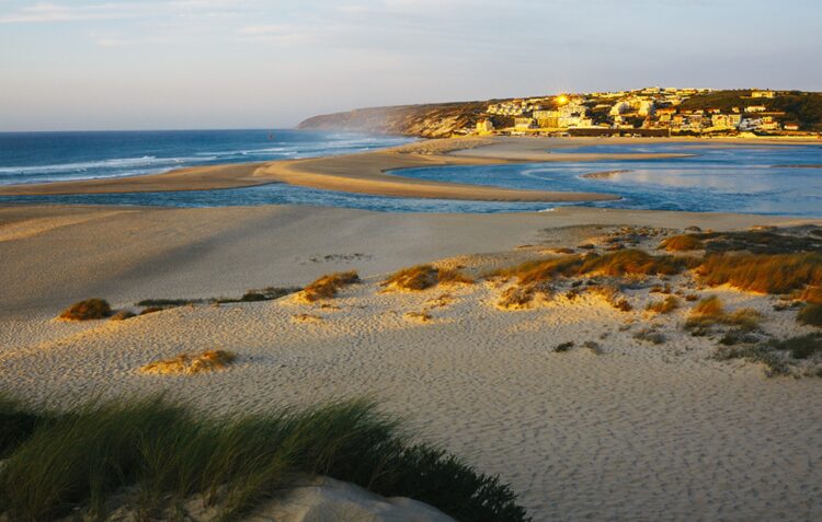 Conheça as praias de Óbidos que são novidade na lista do Programa Bandeira Azul em 2021