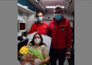 Bebé nasce em ambulância dos Bombeiros de Ourém