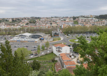 Covid-19: Concelho de Leiria volta a ter mais de 100 casos activos