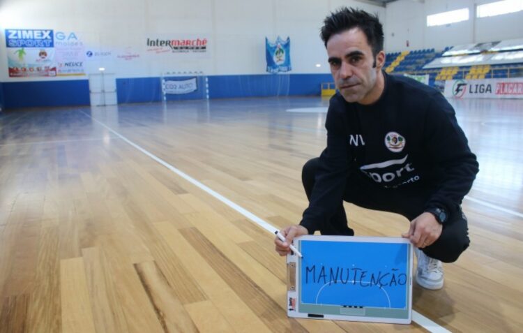 Goleada em casa sela despromoção do CCRD Burinhosa no futsal