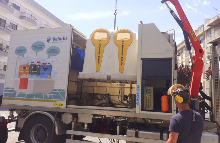 Valorlis investe 300 mil euros em viatura de lavagem de ecopontos