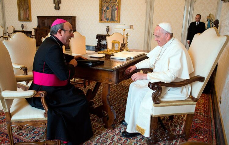 Papa Francisco confirmou esta manhã que vai regressar a Fátima