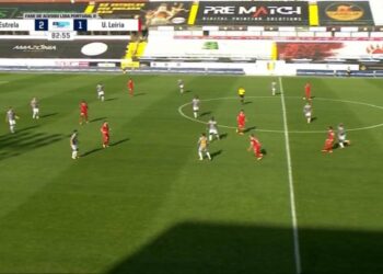 Estrela da Amadora joga com 12 e União de Leiria protesta o jogo