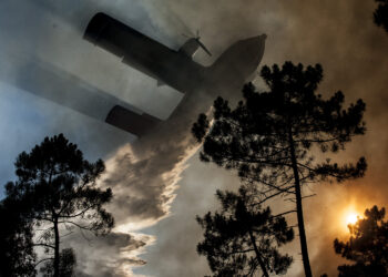 Dois meios aéreos aptos para combater incêndios a partir de amanhã