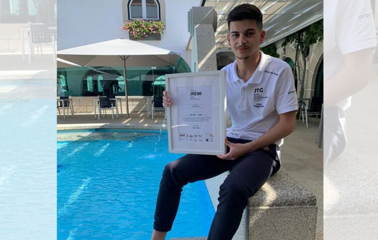 Barman de Porto de Mós conquistou primeiro lugar no concurso Jovem Talento da Gastronomia