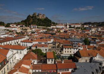 Covid-19: há hoje 147 casos activos no distrito de Leiria, no início do desconfinamento eram 497